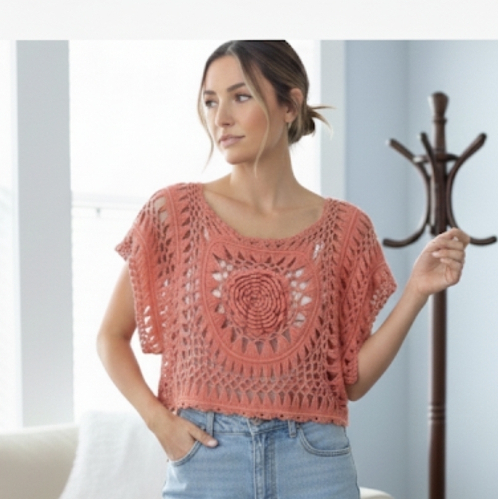 Vivid Importers Pink Top Size Small .